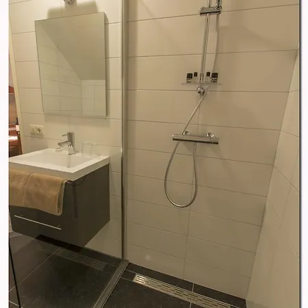 - Restaurant Lakerhof 3* Ohé en Laak