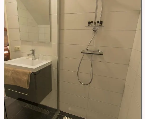 - Restaurant Lakerhof 3* Ohé en Laak