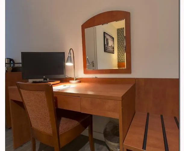 - Restaurant Lakerhof 3*